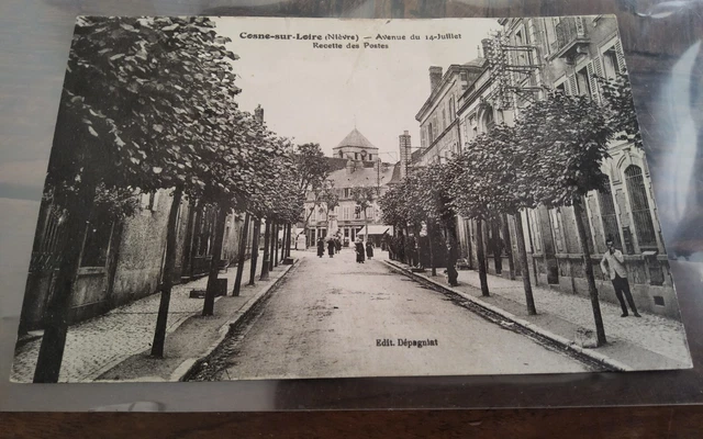 CPA Cosne-sur-Loire, avenue du 14 juillet recette des postes