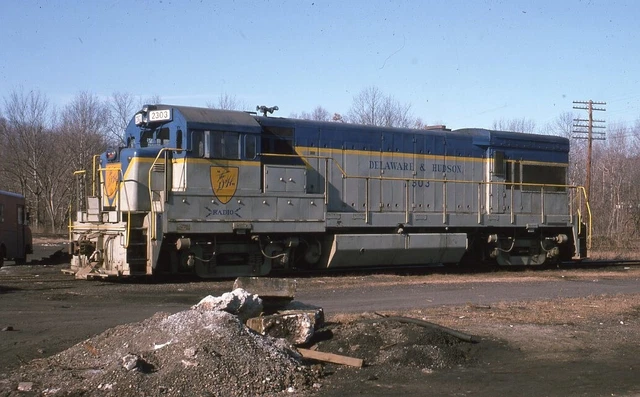 D&H DELAWARE AND HUDSON Railroad Train Locomotive 2303 Original 1975 Photo Slide