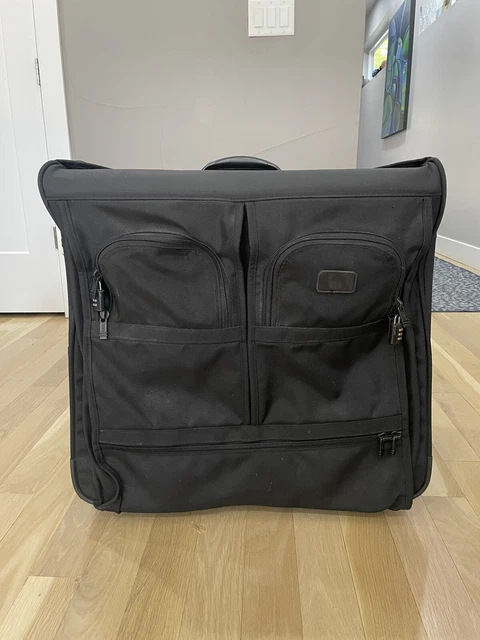 TUMI Black Alpha Garment Bag 2240D3 Extended Trip Rolling Wardrobe 24”