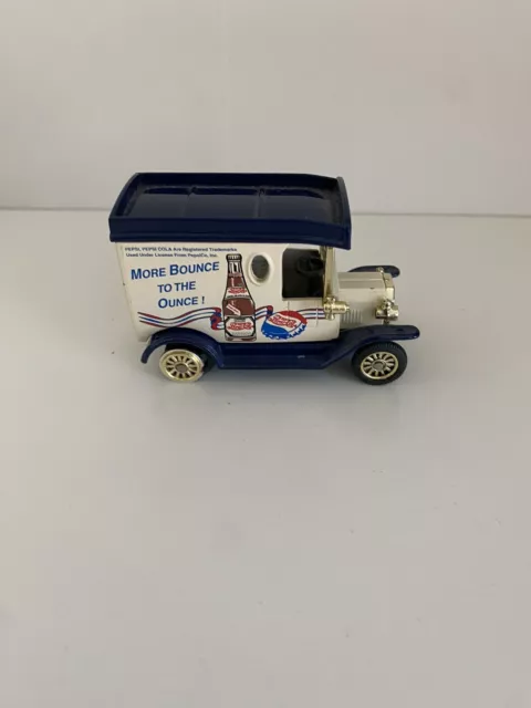 Golden Wheels Pepsi Delivery Truck Dicast 1:64 Scale Vintage Metal