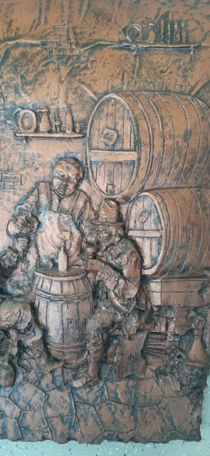 altes großes schweres Gipsbild Gipsplatte Relief Weinstube Weinprobe Weinkeller