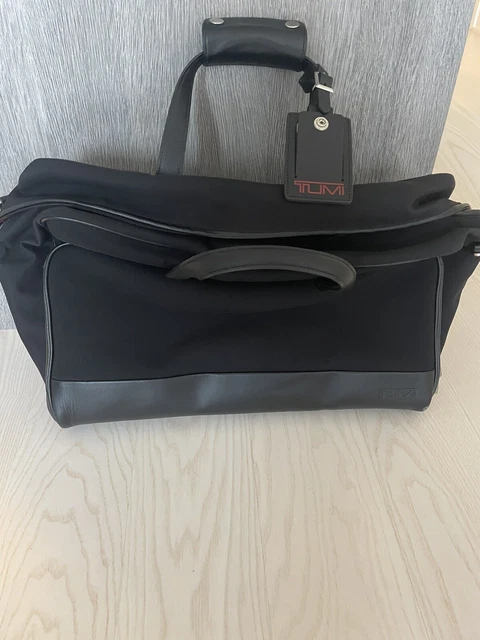 tumi black leather duffel bag
