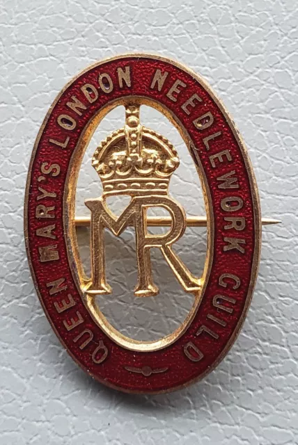 Rare Style WWI Queen Mary's LONDON Needlework Guild Red Enamel Cut Out Pin Badge