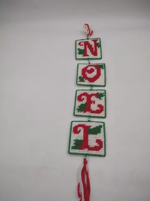Colgador de puerta vintage hecho a mano con aguja Navidad Navidad decoración de pared 21" acebo