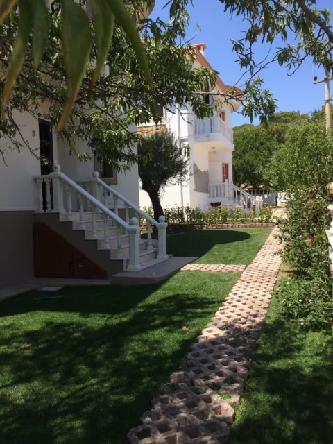 Splendide villa haut de gamme en pleine nature au bord de la mer Égée