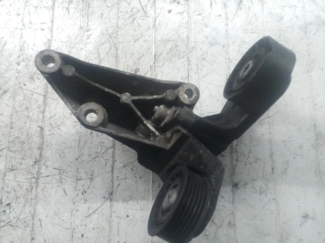 XS7E10039BA galet tendeur pour FORD MONDEO III SEDAN 2.0 16V TDDI TDCI 193148