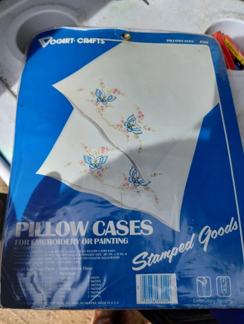 Par de fundas de almohada VOGART CRAFTS 8701B MARIPOSA - KIT DE BORDADO de colección