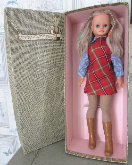 Je recherche désespérément la poupée de mon enfance merci à tous c'est une bella année 1970