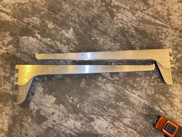 16” 1/2 deep bracket hooks for supporting lab shelves