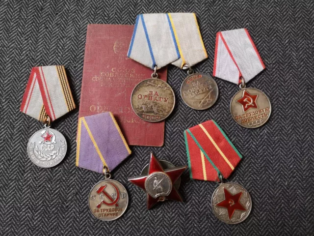 Urss Ensemble De 7 Décorations Ww2 Ordre De L'étoile Rouge Médaille Bravoure