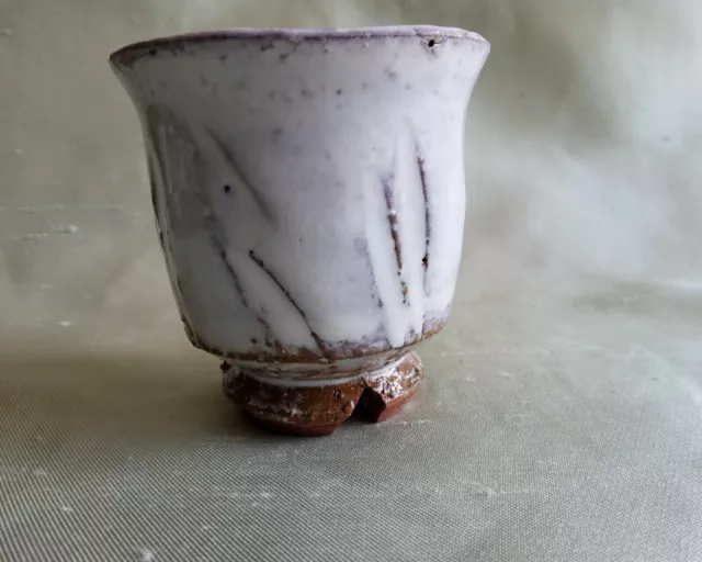 JA70: Guinomi, Sake Cup, Becher, weisse Glasur, von Yuuka Matsuo, Japan, Hagi