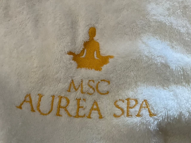 Serviette de bain personnalisable - Drap de bain personnalisé broderie