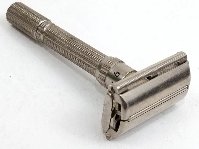 Vintage Gillette DE Safety Razor Slim Adjustable 1-9 TTO Twist Open USA K-4 1965 2
