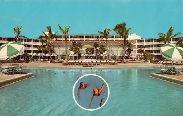GRAND BAHAMA ISLAND, British Bahamas  HOLIDAY INN HOTEL Pool  ROADSIDE  Postcard