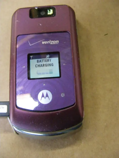 Teléfono celular Motorola púrpura (Verizon)