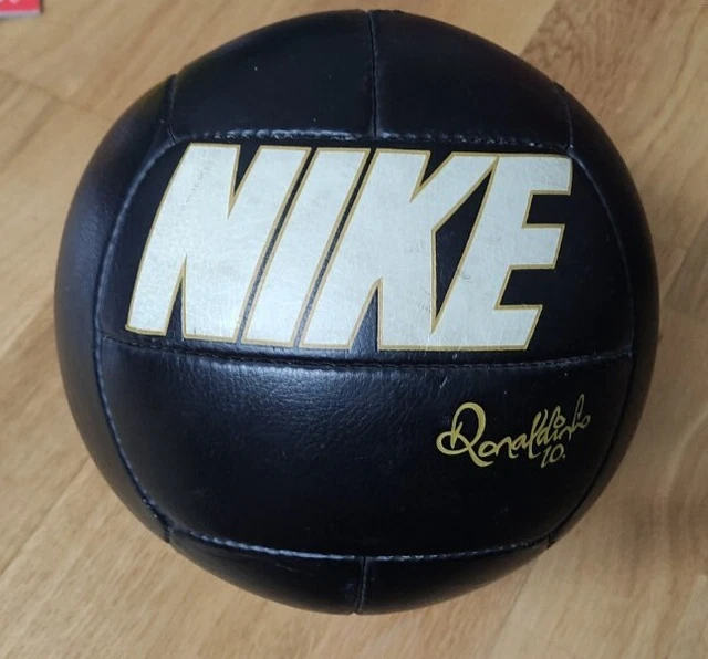 Nike Ronaldinho 10 Tiempo R Ball Selten