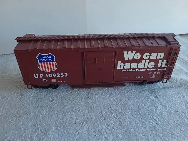 "O" Scale Union Pacific # 109252 PS-1 40' Boxcar W/ TRACK CLEANER