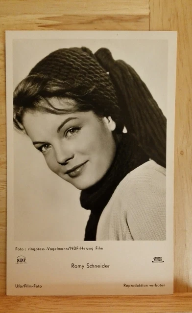 E 37/  Fotokarte Romy Schneider Ufa Film Foto 9x14 cm