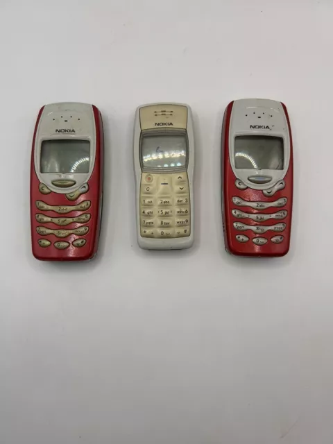 2 x Nokia 3315 Mobile Phones (vintage) And Nokia 1100 - All For Parts Untested