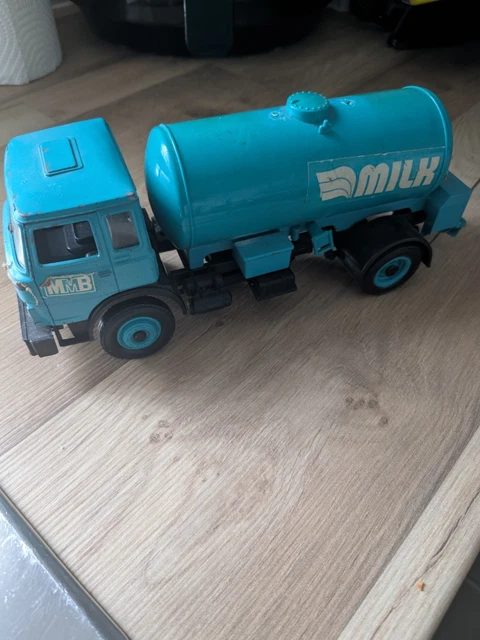 Camion TRIANG Vintage Années 60 - Rouge - Échelle 1/24 Approx - Japon