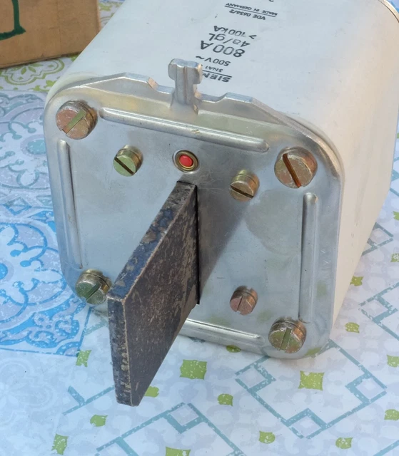 Siemens 3NA1638 cartouche fusible à couteaux NH 800A 500V taille 4a HRC fuse 4