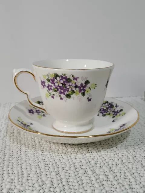 Queen Anne Bone China Purple Violets Tea Cup & Saucer - England