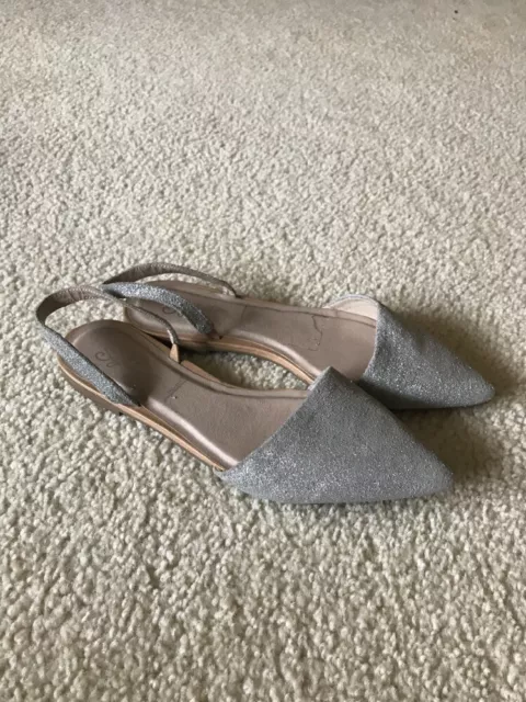 Anthropologie Seychelles  Sling Back Metallic Silver Flats Size 6.5