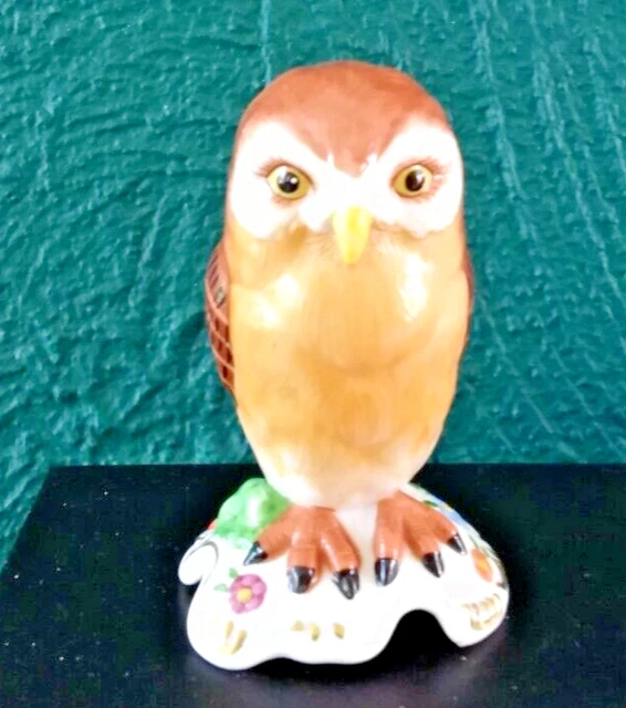 FIGURINE CHAT MINIATURE en porcelaine/ Gzhel/ Chaton collection