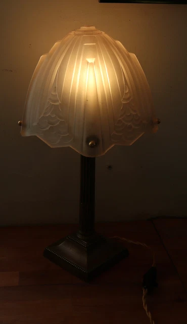 Art Deco Lampe de table signée Schneider