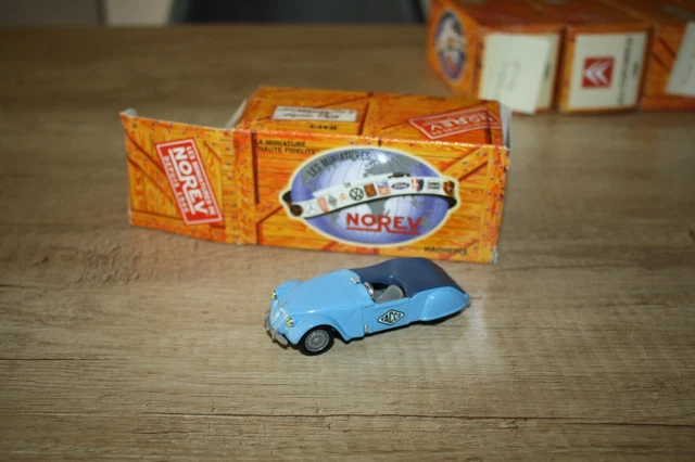 NOREV HACHETTE 1/43 Citroën 2 CV Charleston 1982 en boite . EUR 12,00 - FR