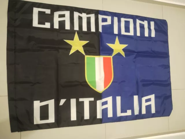 bandiera inter campione d'italia in poliestere 90 cm x 145m stampato, con asta