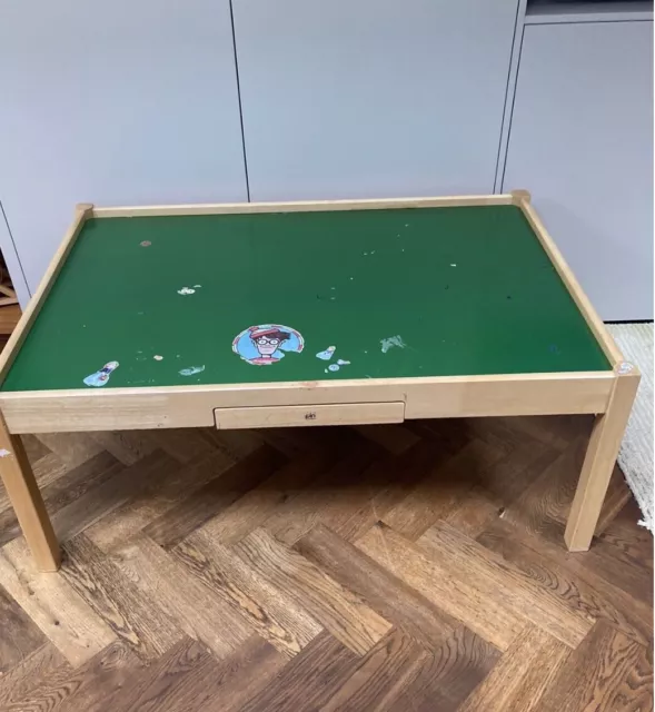 Pintoy shop play table