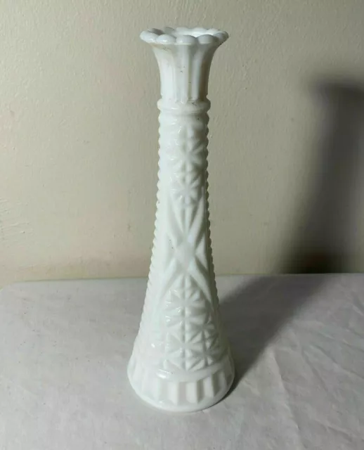 VINTAGE MILK GLASS VASE Single Stem Bud 9" White