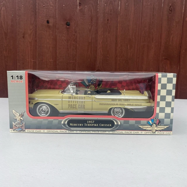 Brooklin 1/43 Scale BRK28 - 1957 Mercury Turnpike Cruiser