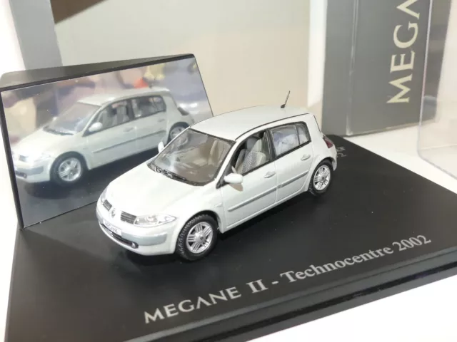 RENAULT MEGANE II  2002 Gris Blanc ELIGOR 1:43