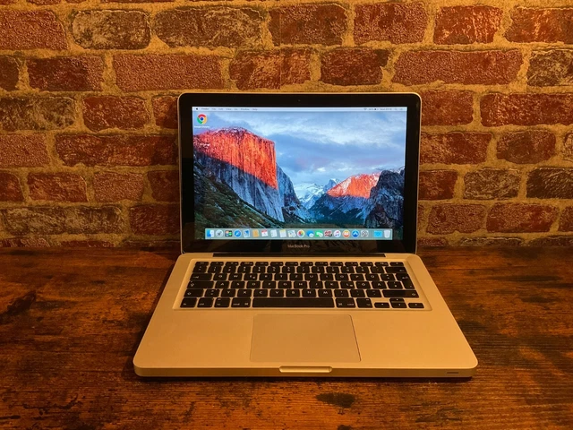 Macbook Pro 13 pollici Intel Core 2 Duo 2,26 GHz 4 GB RAM 160 GB disco rigido [c266d]