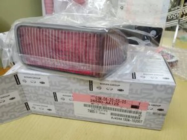 NISSAN Genuine Skyline BNR34 GTR R34 Rear Bumper Fog Lamp Light 26580-AA125 NISSAN Genuine Skyline BNR34 GTR R34 Rear Bumper Fog Lamp Light 26580-AA125
