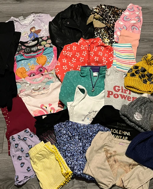 pacchetto vestiti ragazze età 6-7 anni.           (e43)