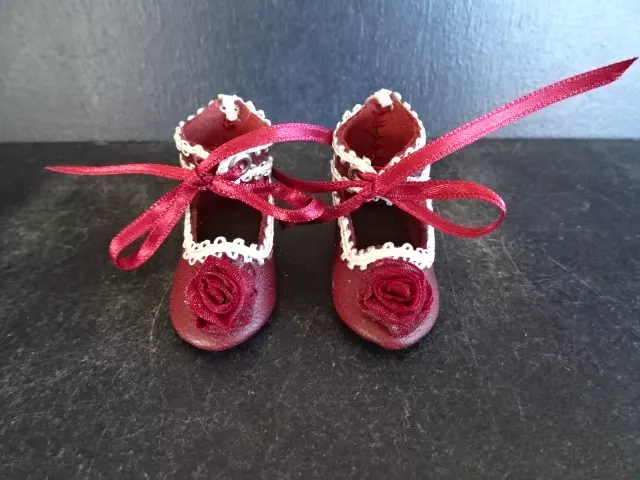 CHAUSSURES en CUIR pour POUPEE BLEUETTE (4 cm) Modèle unique fait main -BORDEAUX