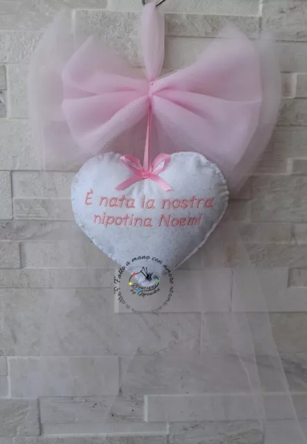 Fiocco nascita nipotina personalizzato con il nome ricamato, cuore per i nonni