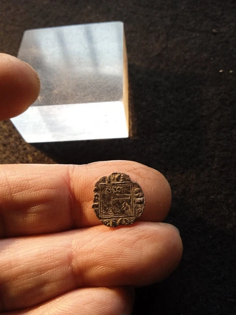 Superb  medieval templar coin in silver, with a castle and Lion