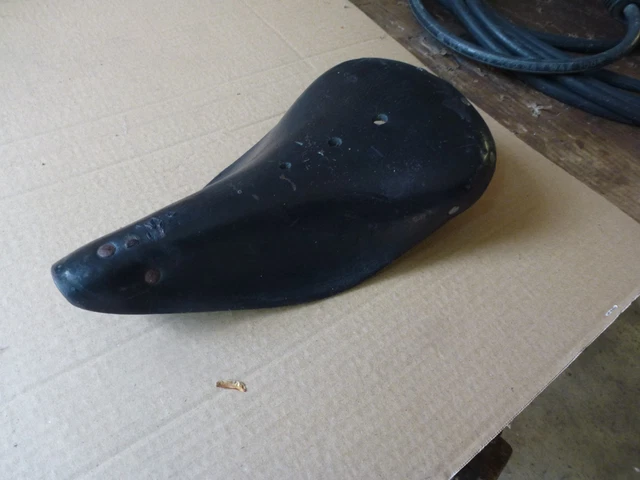 Ancienne selle en cuir - Collection