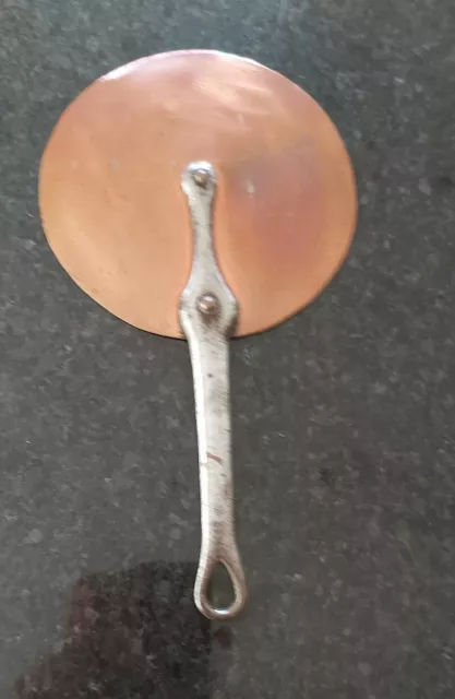 Ancien couvercle en cuivre pour casserole  diamètre 19cm  XIX ème