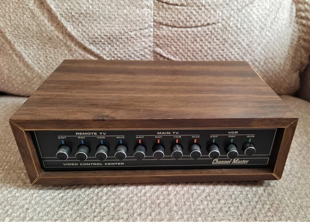 VINTAGE CHANNEL MASTER Video Control Center Model #0770B Serial #35374 ...