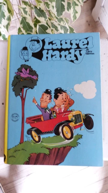 Gate - Voiture 2x Jeep Laurel et Hardy, 1x Jeep Beetle