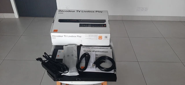 Antena De TV Exterior 2025 - Recepción Omnidireccional HD/4K, Cable De 10 M - Para Tejado O Terraza, Ideal Para Zonas Con Poca Señal