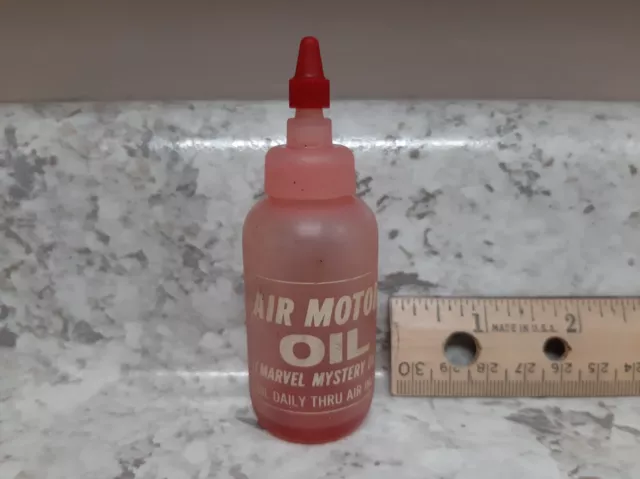 Vtg Rare Marvel Mystery Oil Plastic Air Motor Oiler 1 fl oz Container Can Bottle Vtg Rare Marvel Mystery Oil Plastic Air Motor Oiler 1 fl oz Container Can Bottle