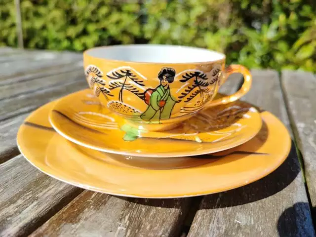 Japanische Teetasse Mit Unterseter Und Dessert-Teller Eierschalen-Porzellan