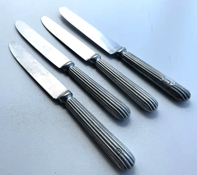 https://www.picclickimg.com/3~MAAOSwdbNlkgym/Sheffield-Vintage-Knife-Set-Stainless-Panel-Reed-Pattern.webp