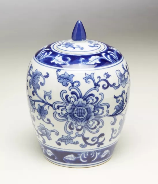 Zeckos AA Importing 59771 Blue And White Round Jar With Lid
